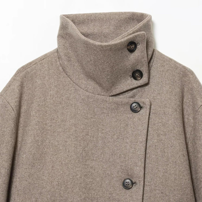 Abrigo Corto de Cuello Alto para Mujer | Chaquetón Efecto Paño con Botones Asimétricos